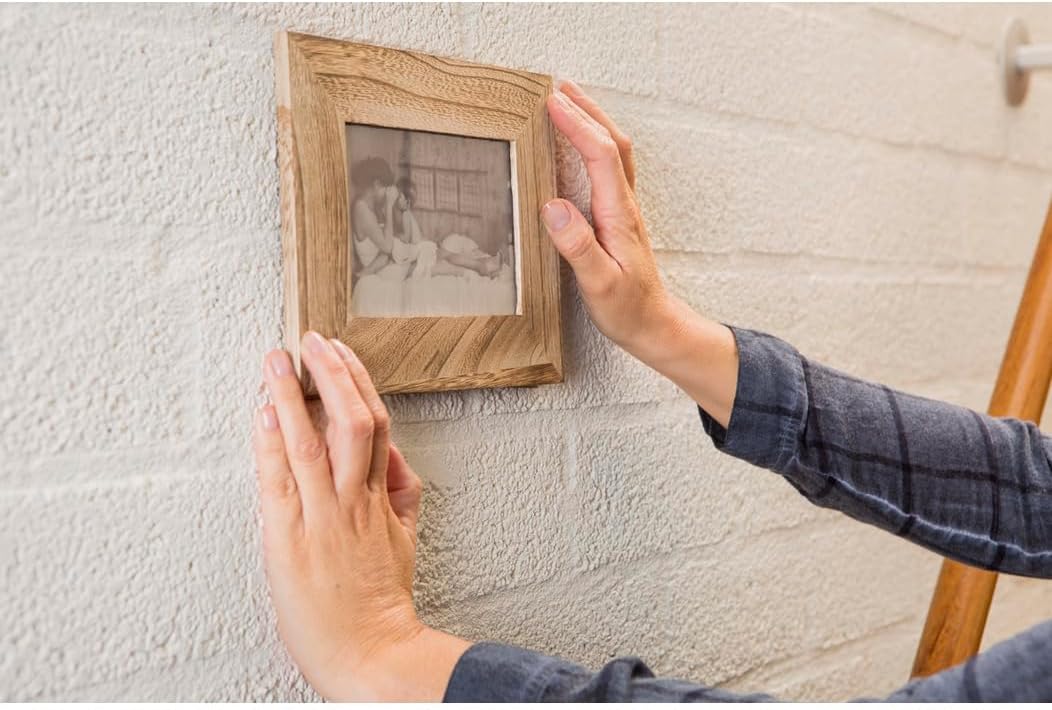 UHU Patafix Déco - pastilles adhésives prédécoupées, pâte à fixer, super-fortes (Jusqu'à 2 kg), repositionnables, blanche, 32 pastilles