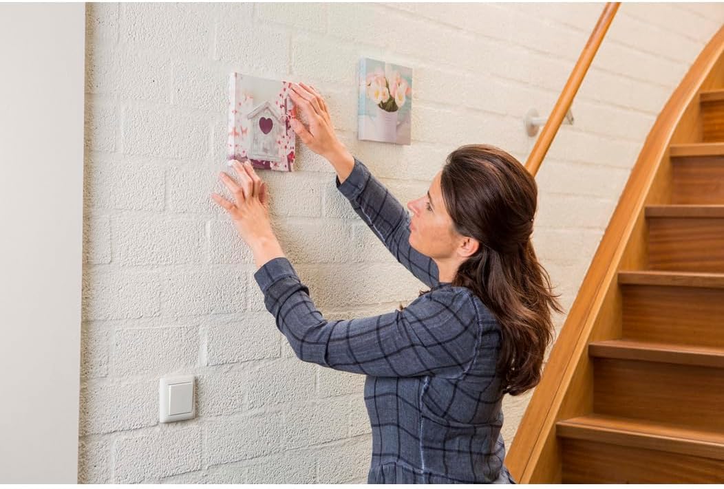 UHU Patafix Déco - pastilles adhésives prédécoupées, pâte à fixer, super-fortes (Jusqu'à 2 kg), repositionnables, blanche, 32 pastilles